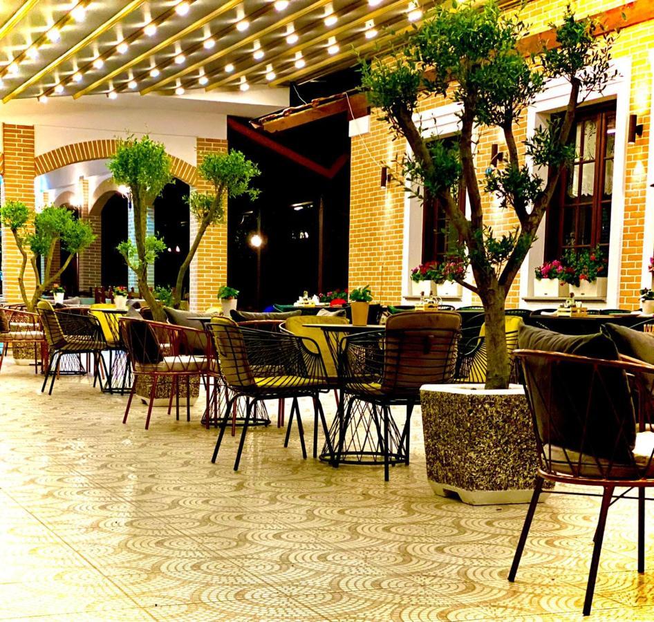 Ardenica Boutique Hotel Lushnje Exterior photo